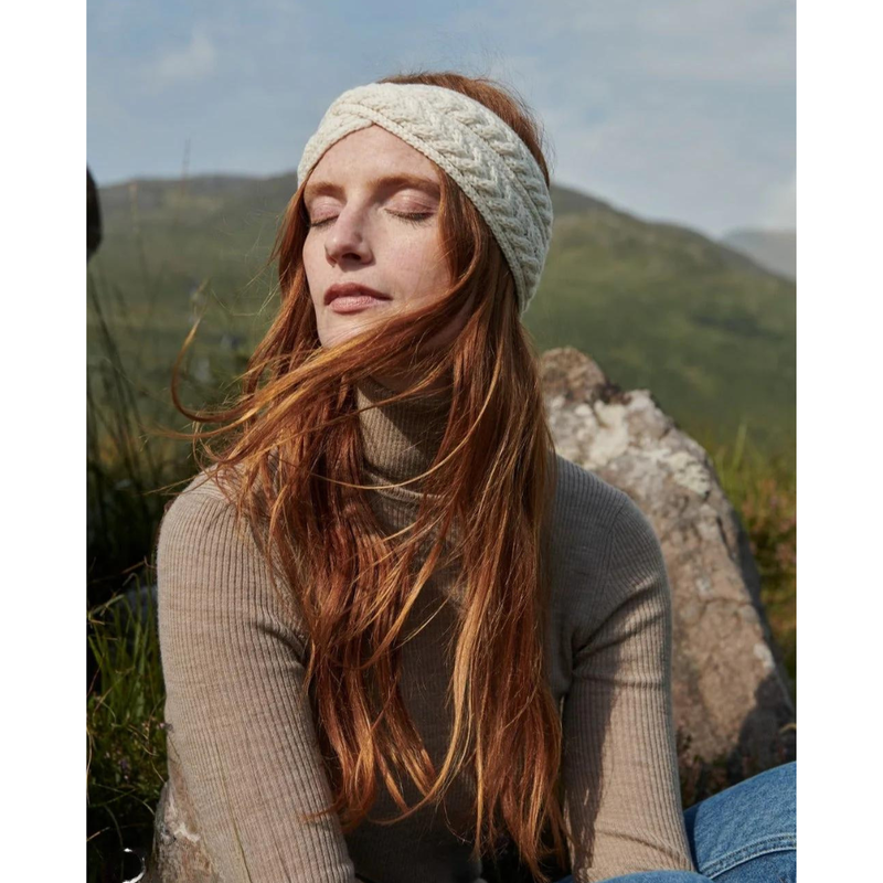 Aran Woollen Mills Super Soft Merino Wool Crossover Headband In Natural White